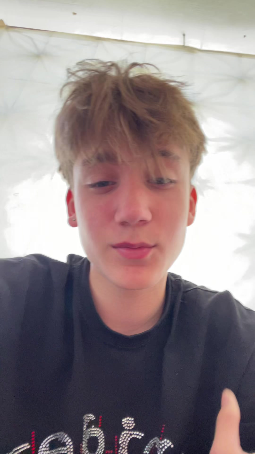 @dumbuk