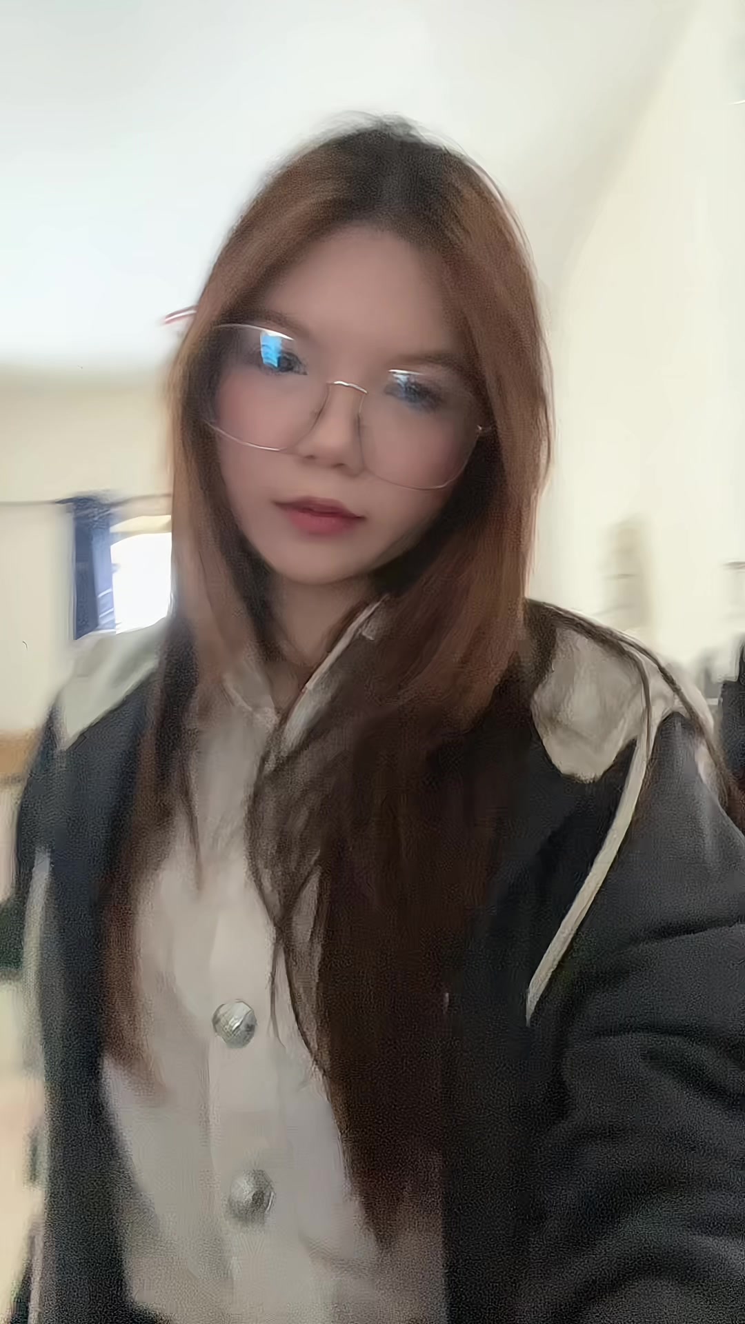 @ใบหม่อน