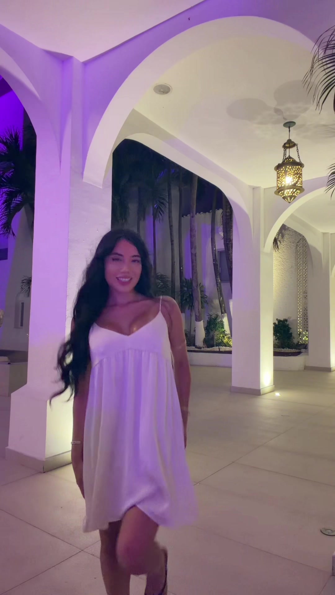 @hotgirlonurphone