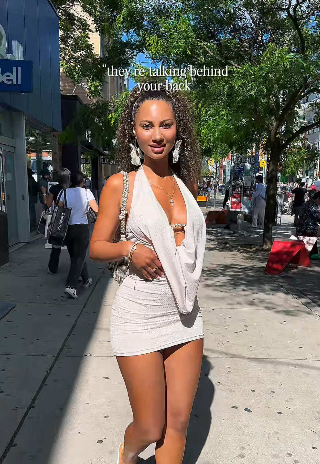 @lola_vivar