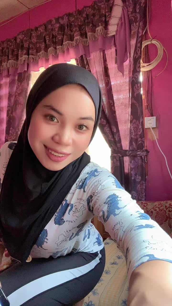 @Ratna_wha