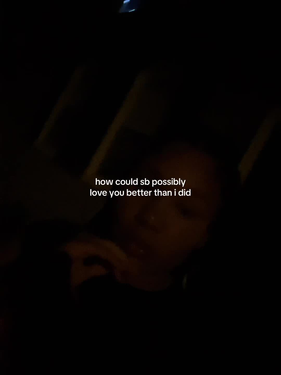@•