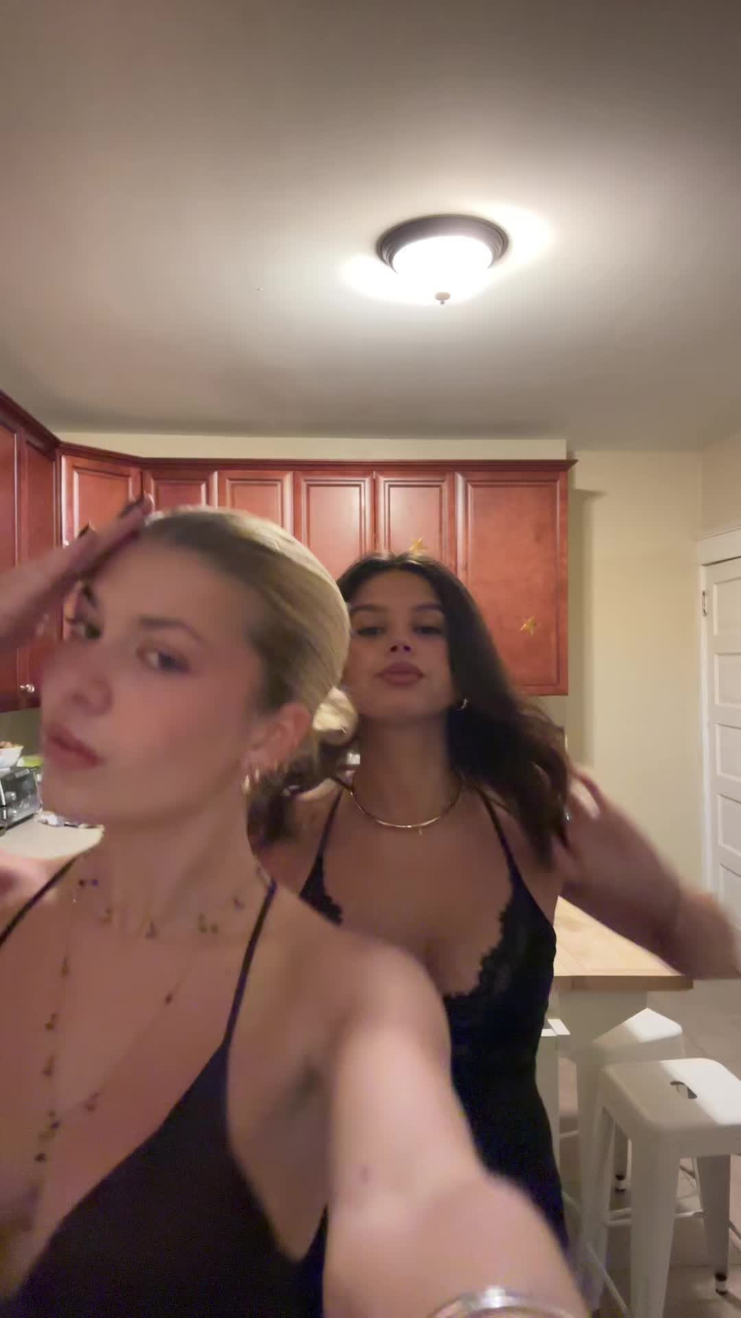 @Sadipoo