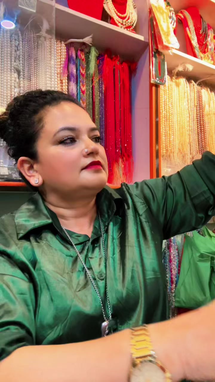 @🧿Divya thakuri 🧿( designer )