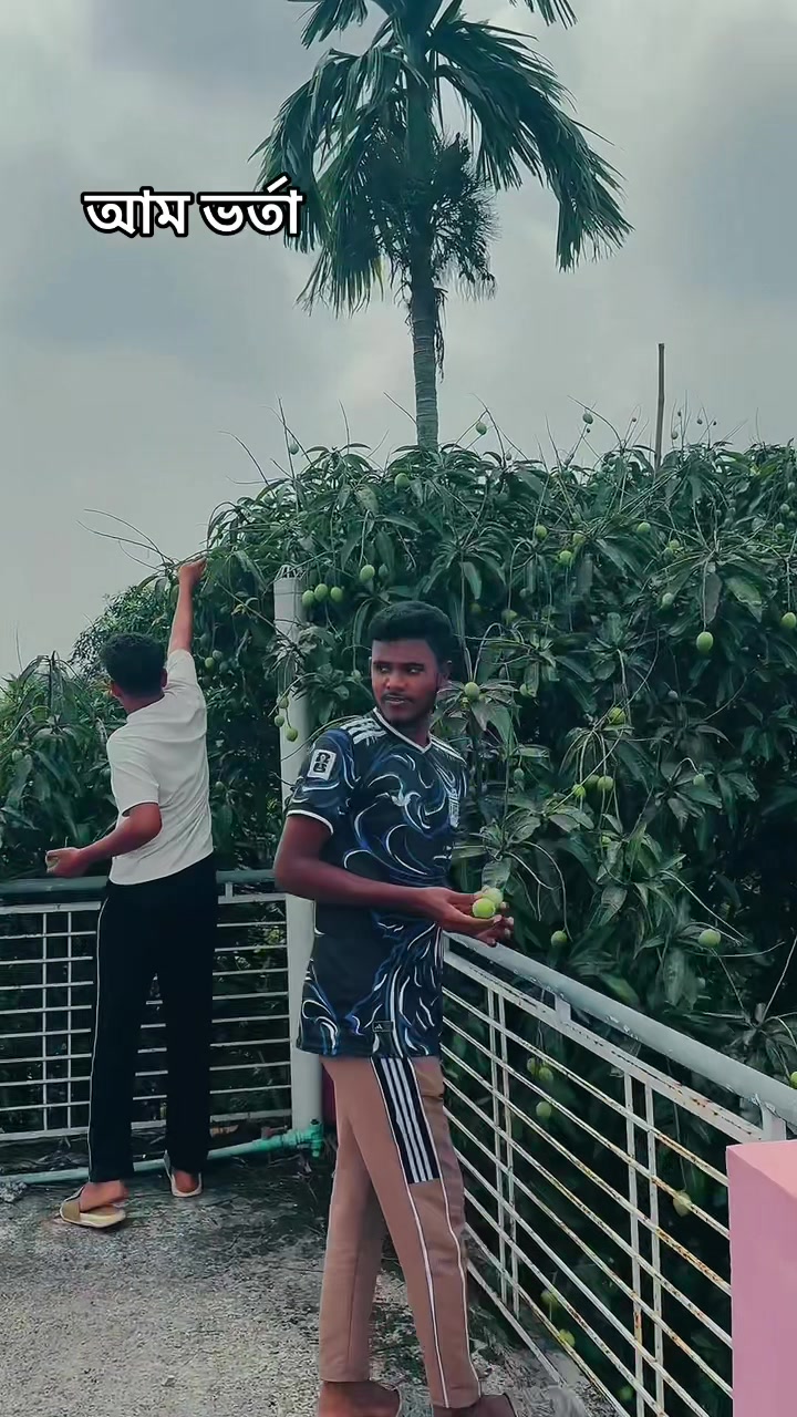 @༒   ☆   &Atilde;