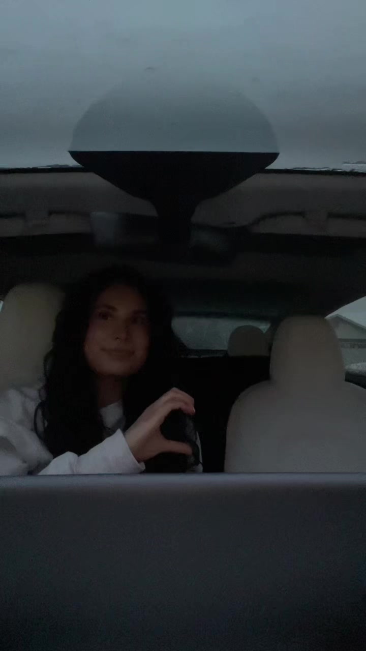 @myakruzel