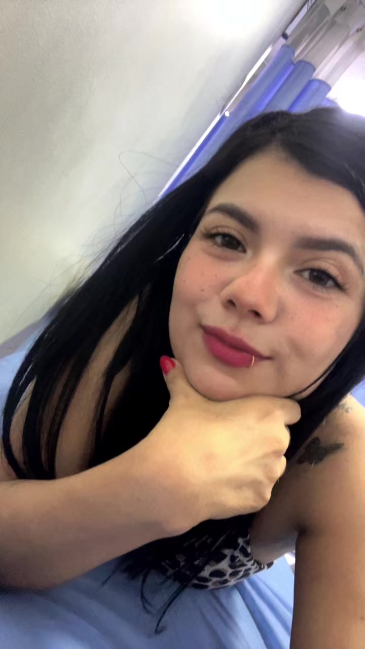 @ADRIANA SALINAS