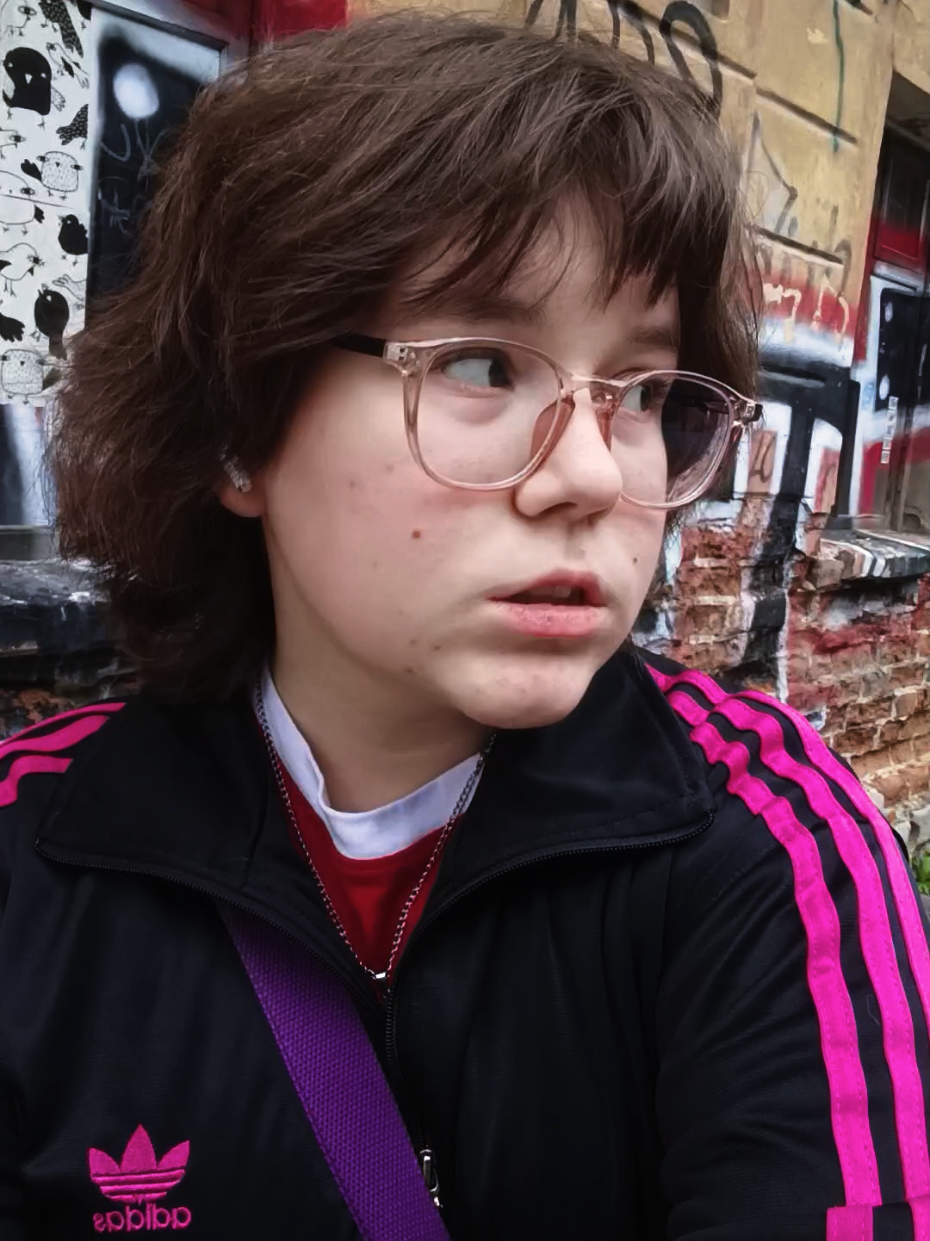 @позорница энка(?)