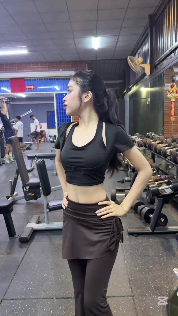 @So mnea—សុមនា