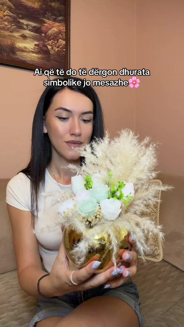 @xheni🥰