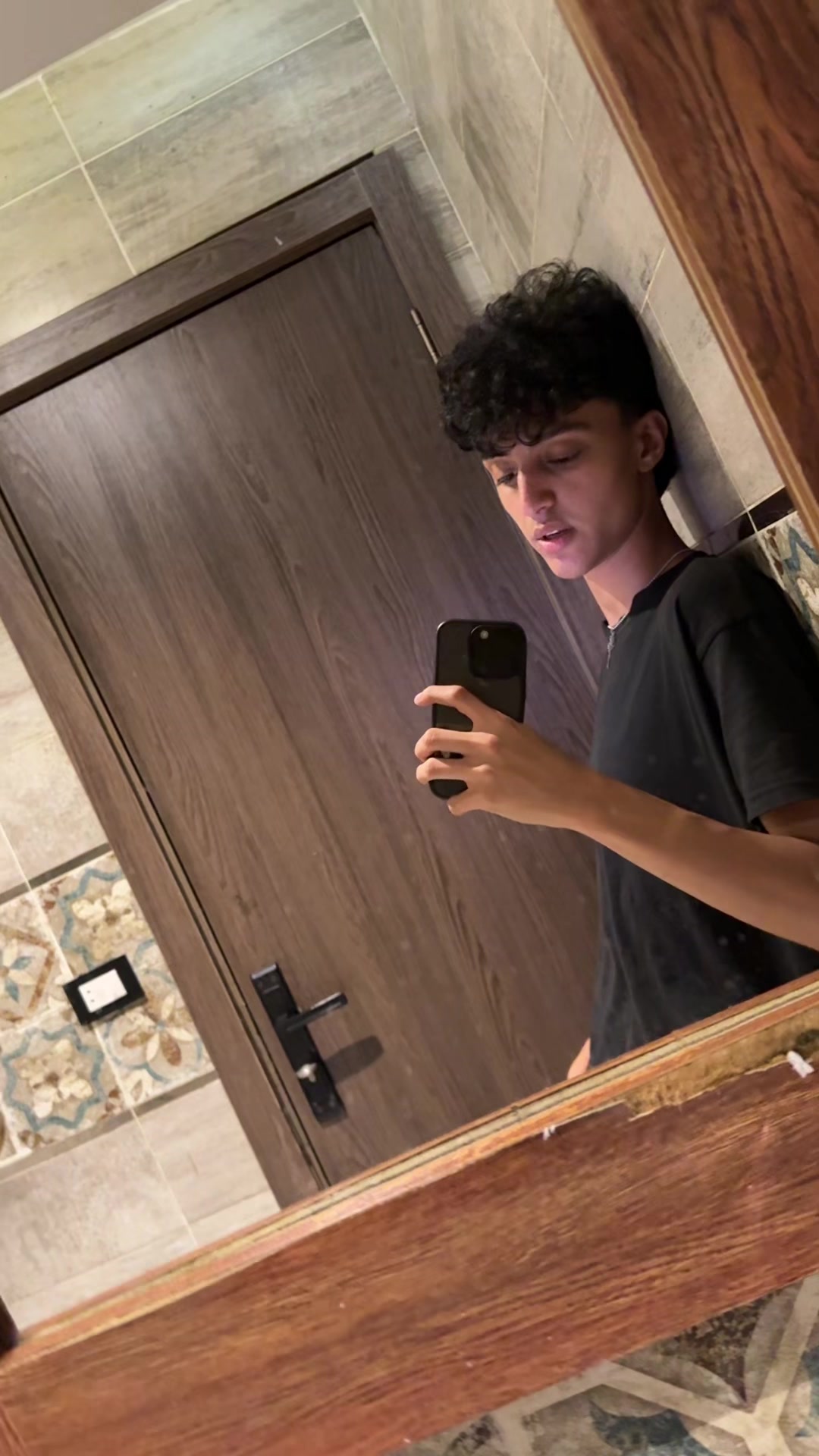 @𝟗𝟗