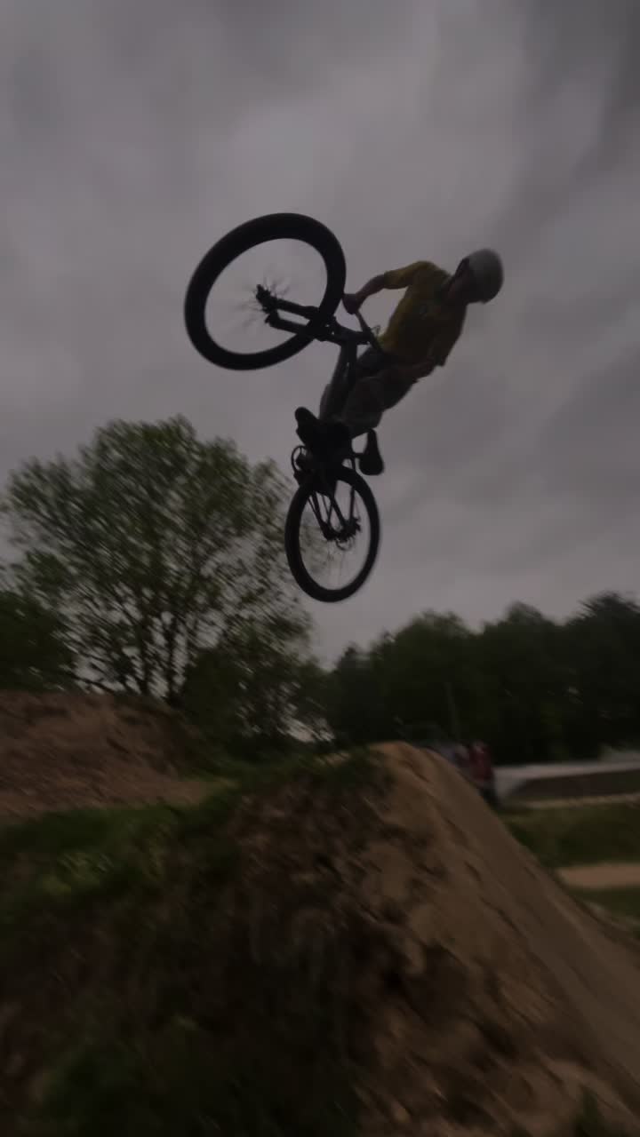 @phil.akkermann