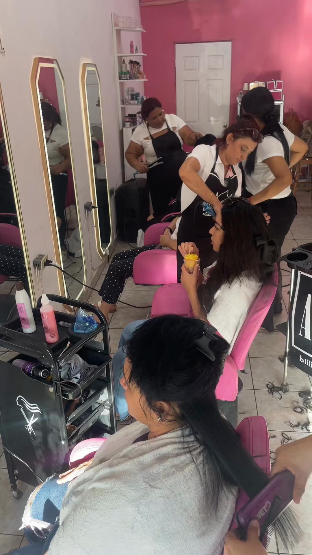 @✂️AnnaQuirozHairDesigner💎