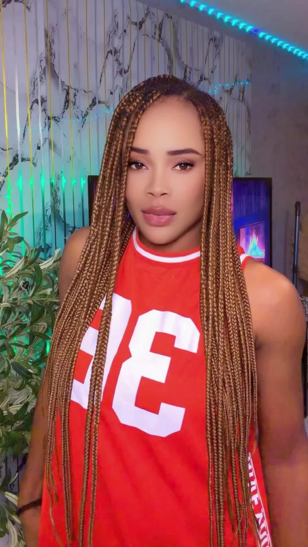 @Queen Angie Love💕💋🥰💐🌹