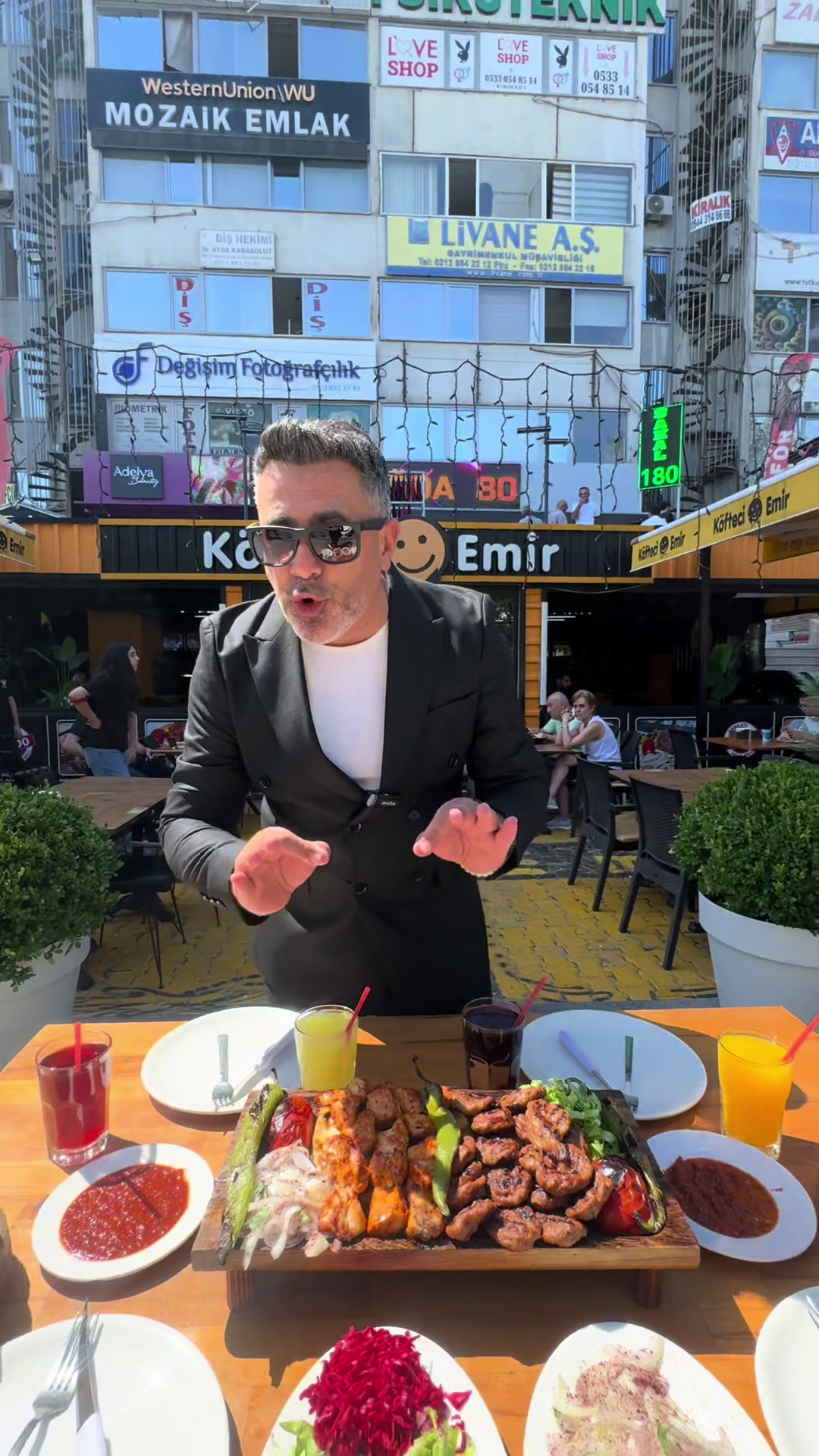 @K&Ouml;FTECİ EMİR & EMİR BURGER