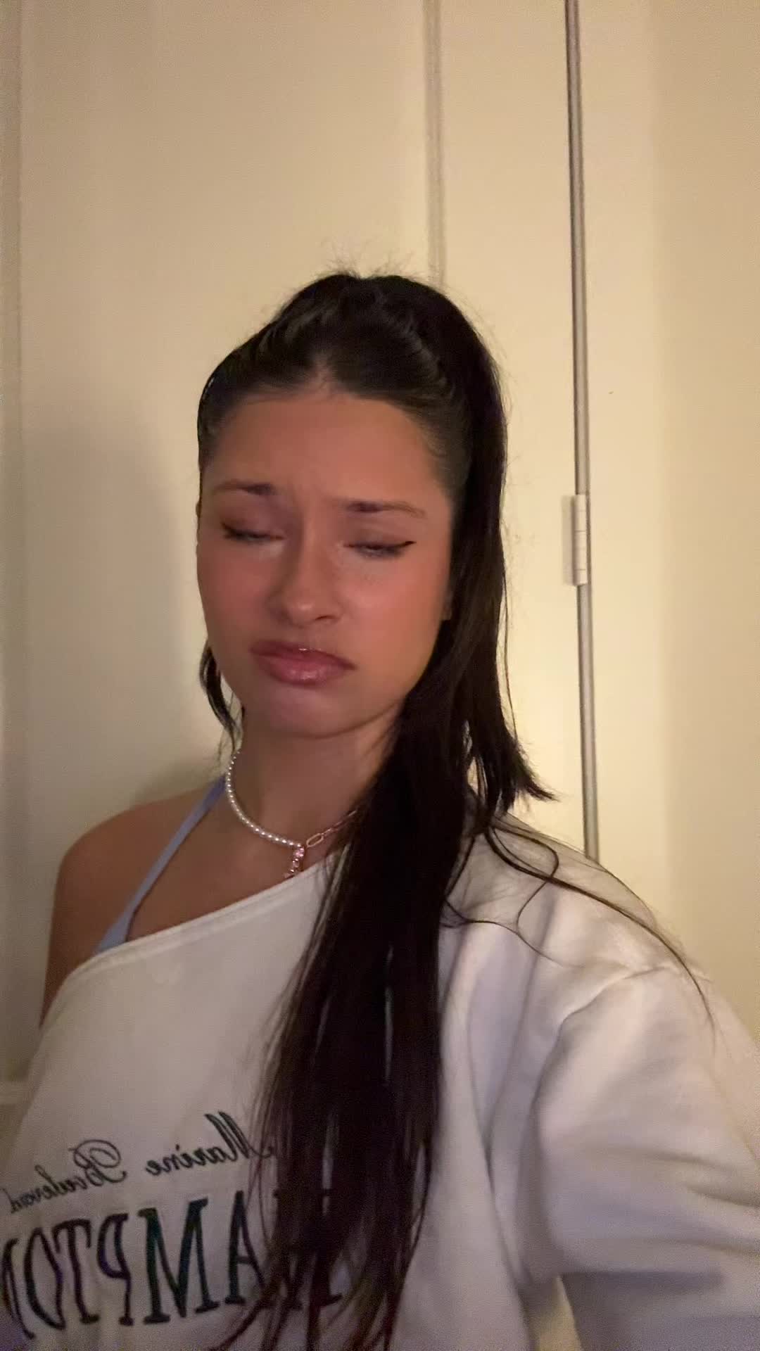 @ashlynn conway 🫧⋆｡˚