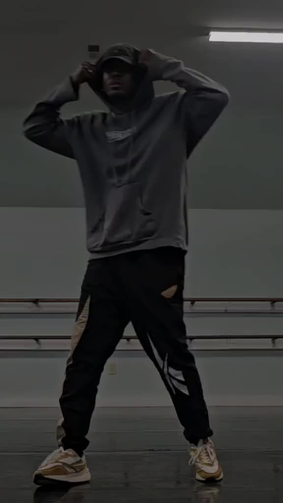 @Dancemachine