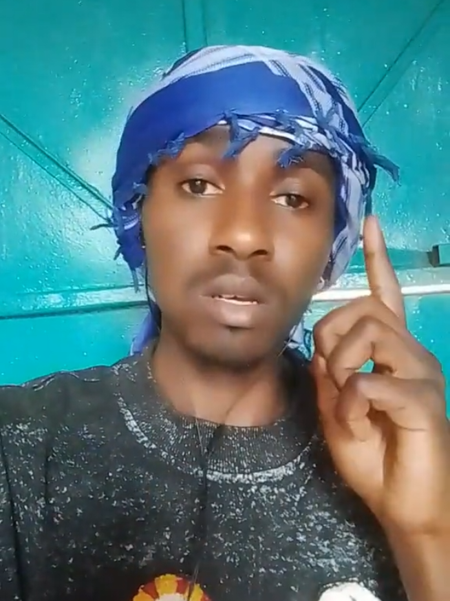 @LOVY MASHAIRI المنصور