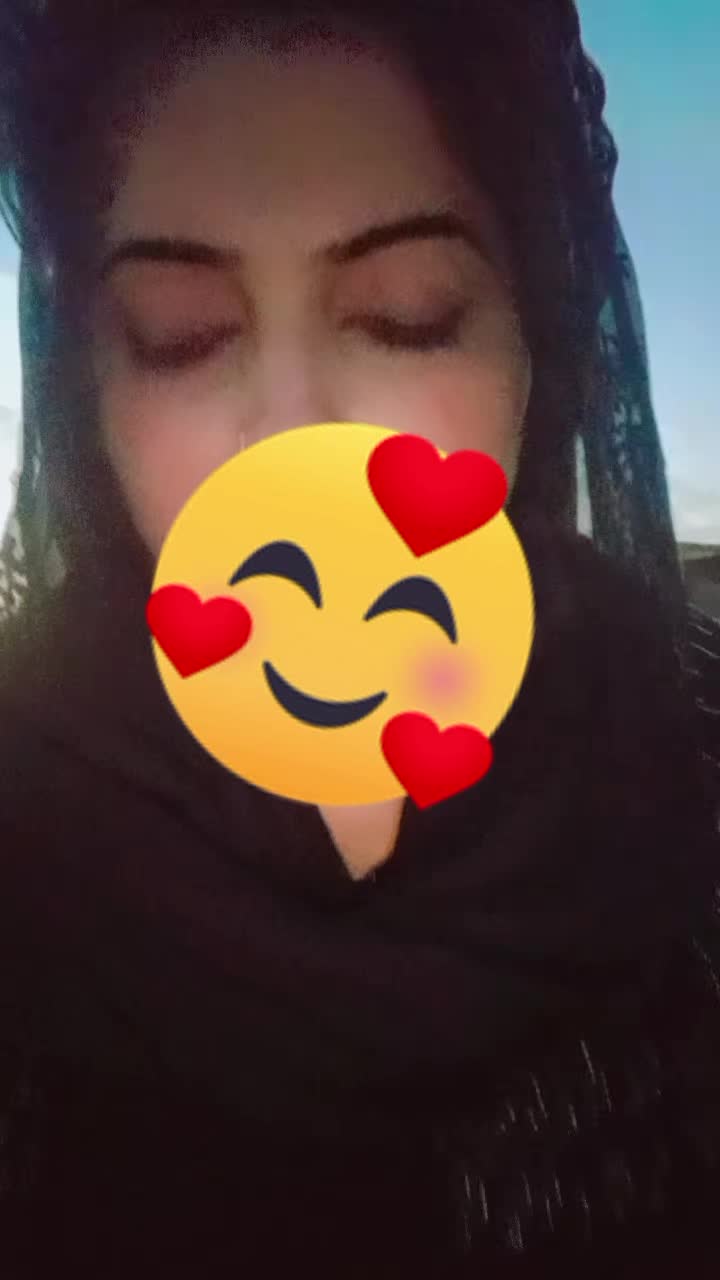 @Roshani_روشنی ✨