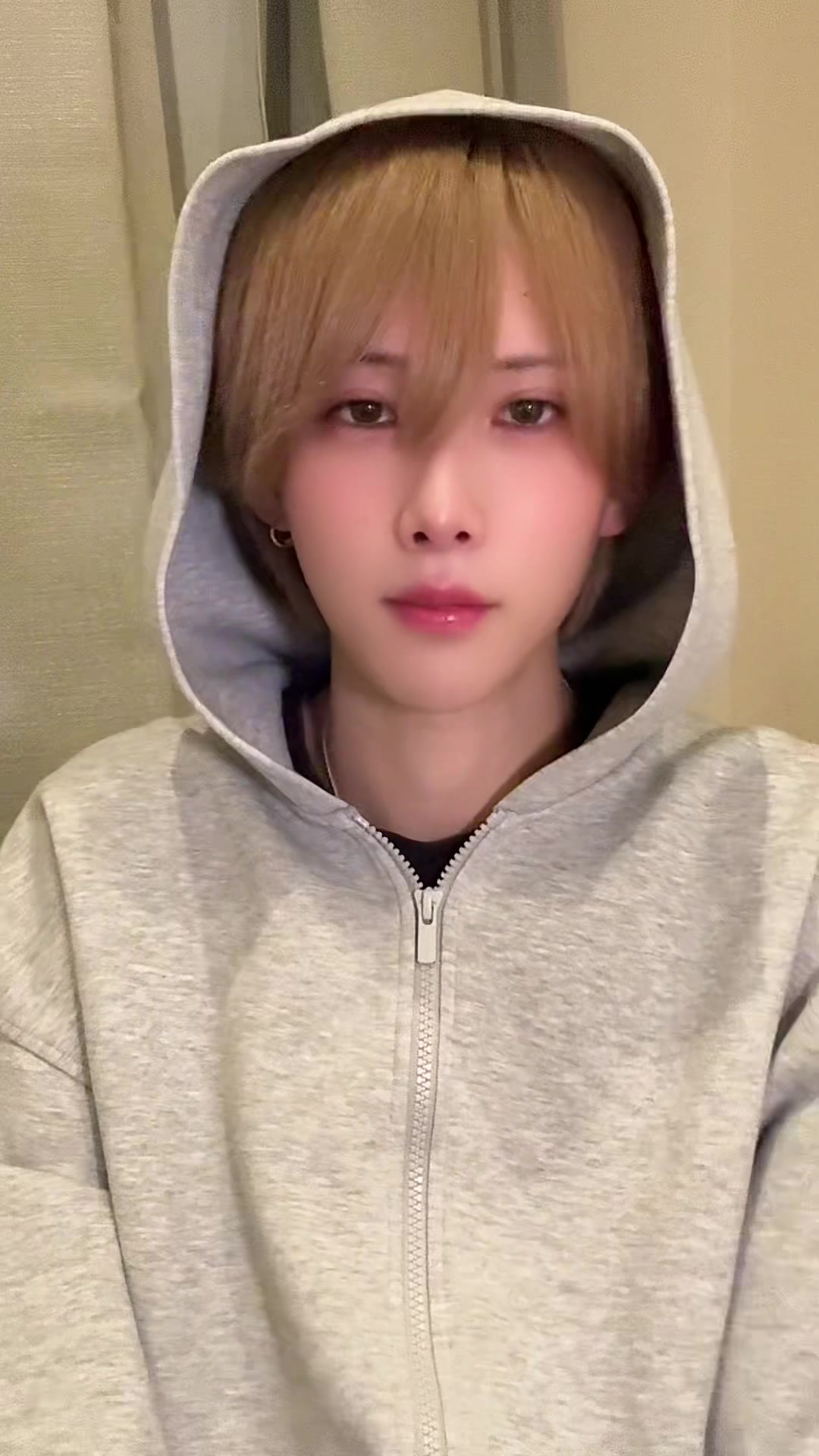 @たく