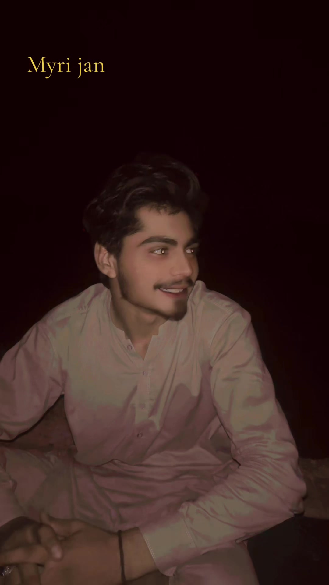 @معصوم پرندہ ظالم شکاری🦜🐦🥷