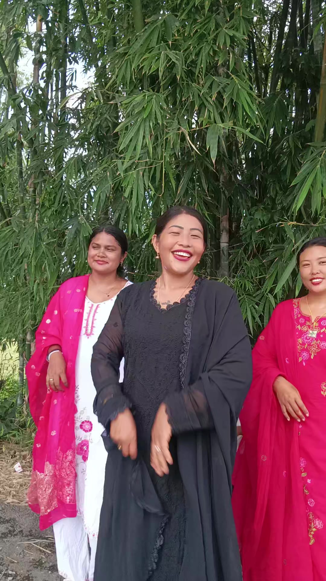 @शर्मिला कुलुङ🫂☘️