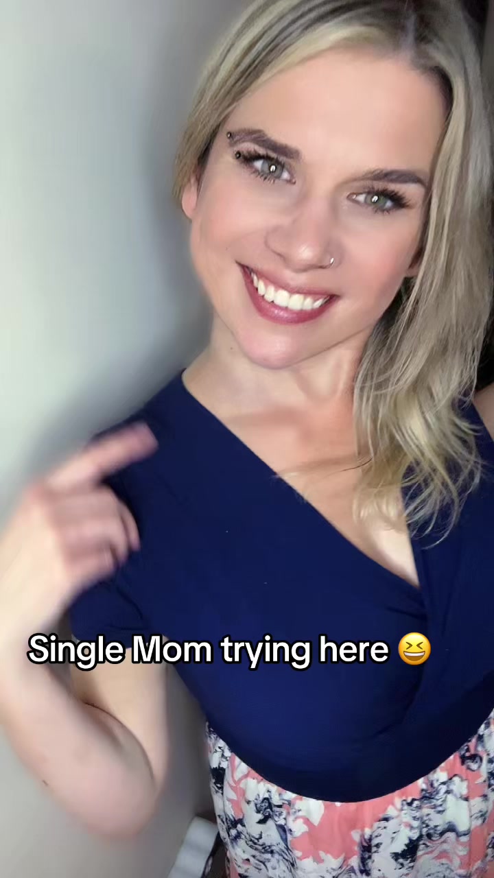 @Hotmomvibes