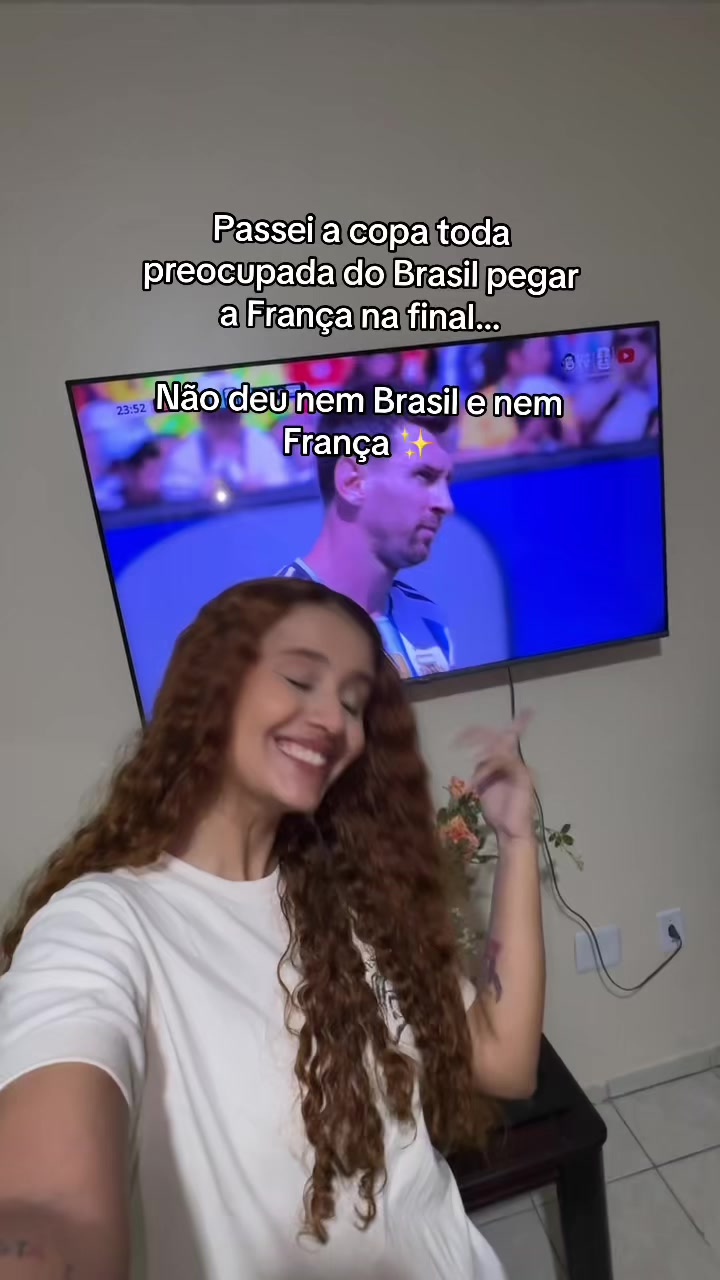 @Vit&oacute;ria Leite