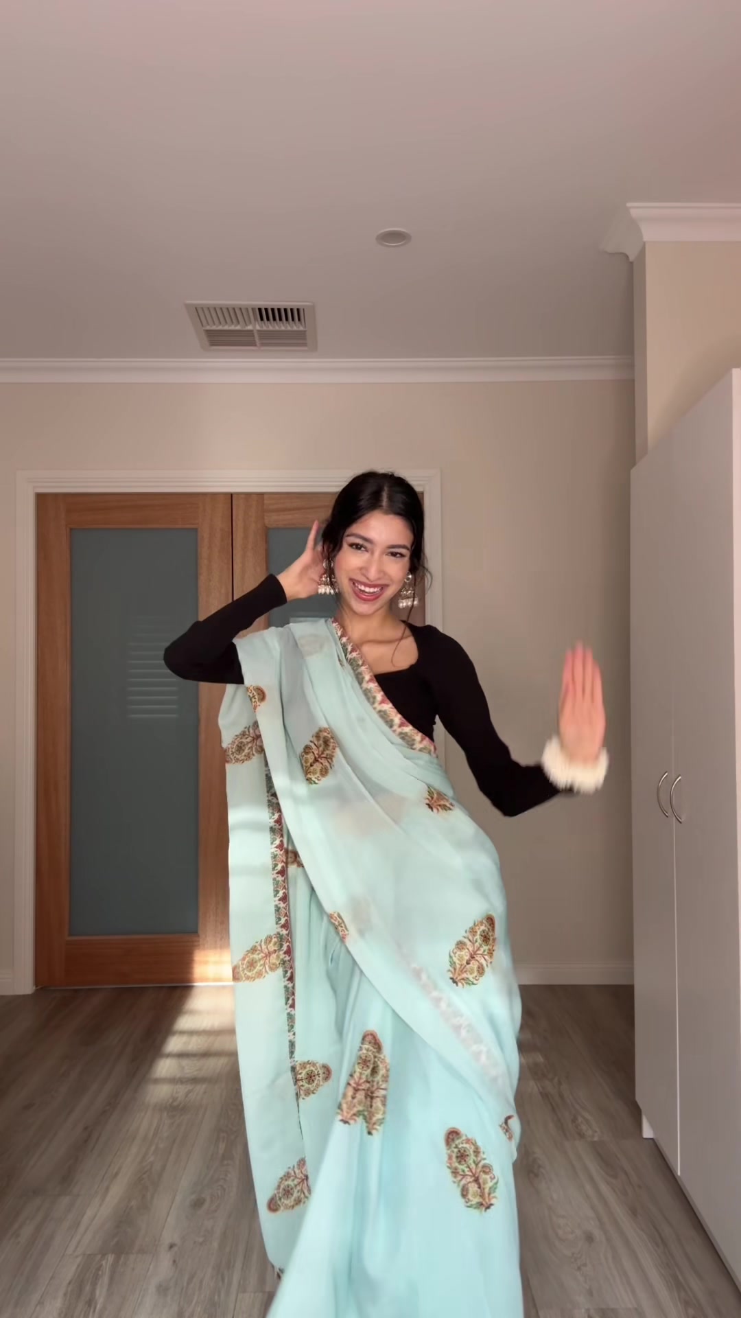 @Laxmi 👸🏻🇳🇵