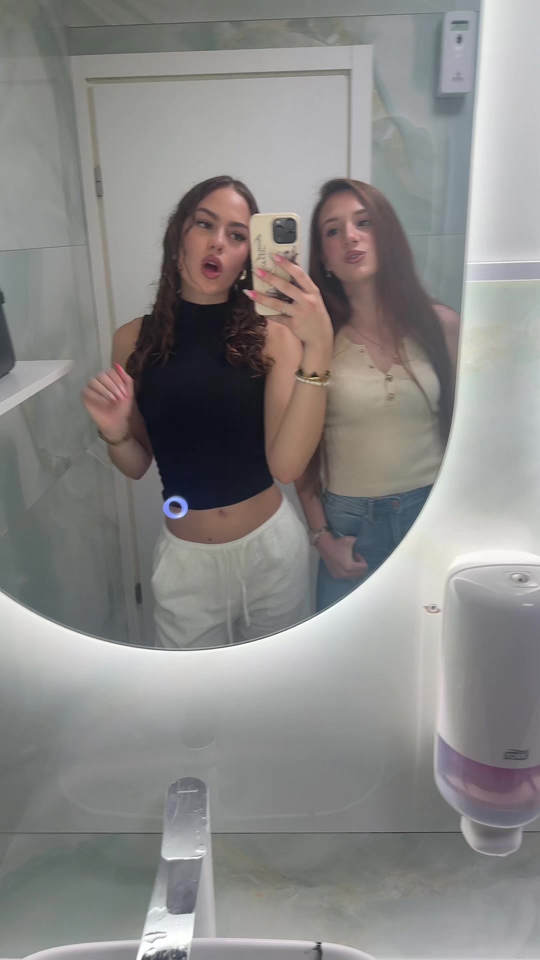 @lucija