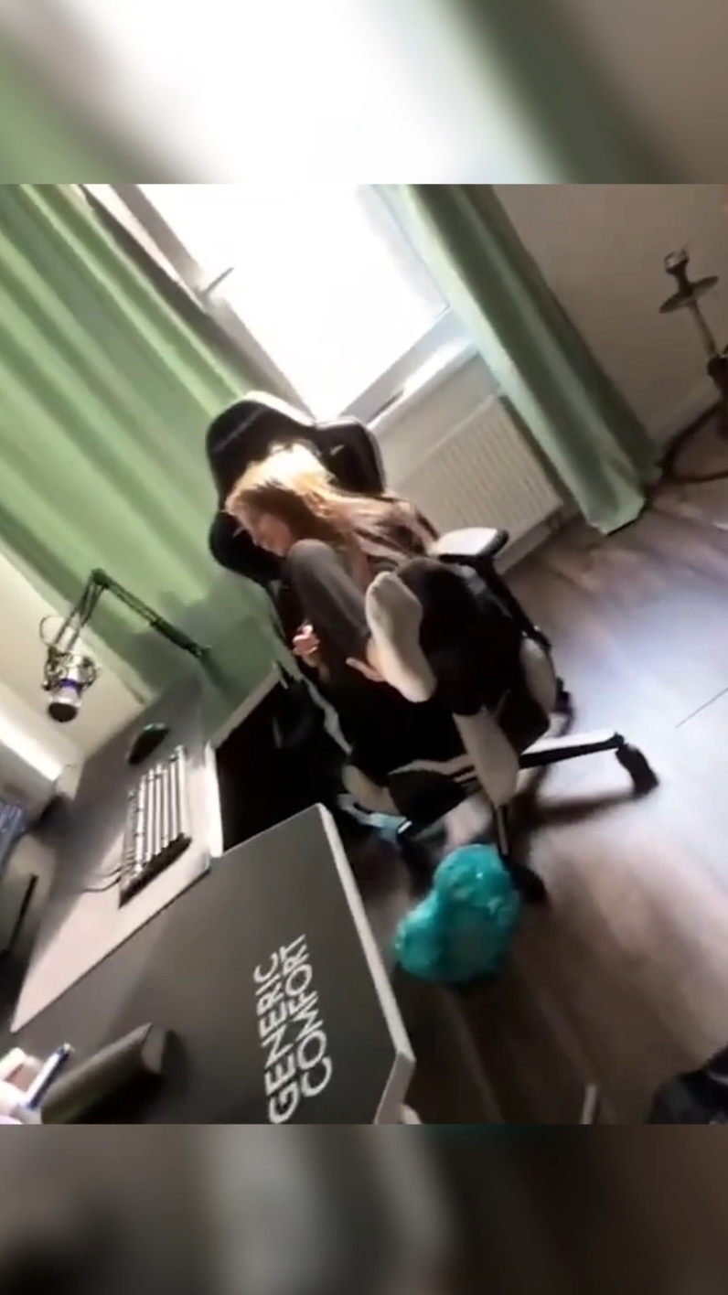 @Тгк @ttfeet