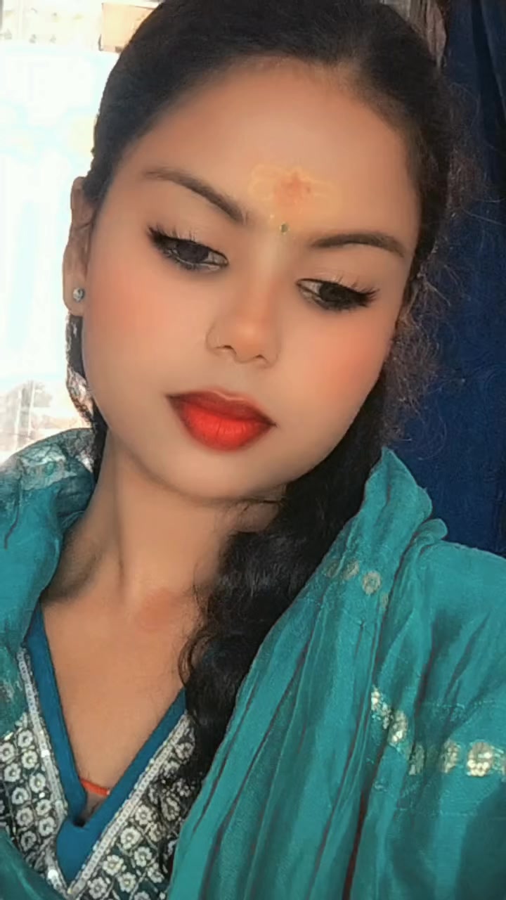 @Mûñû💗