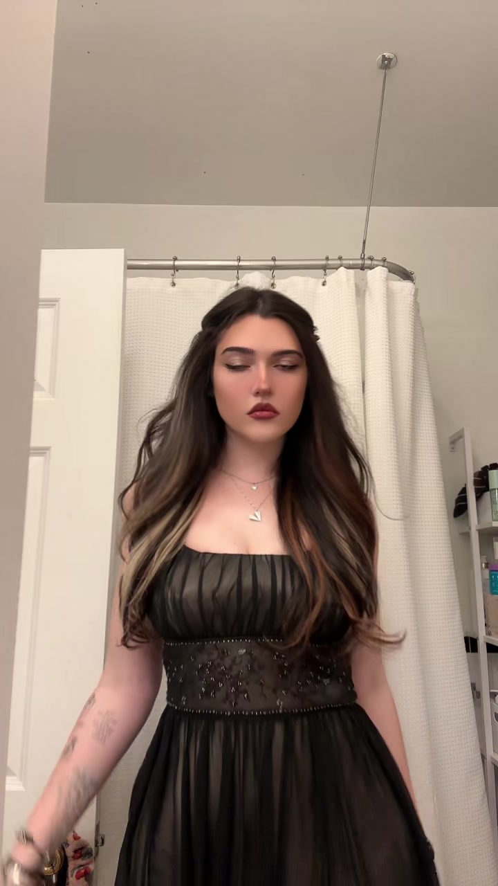 @bella