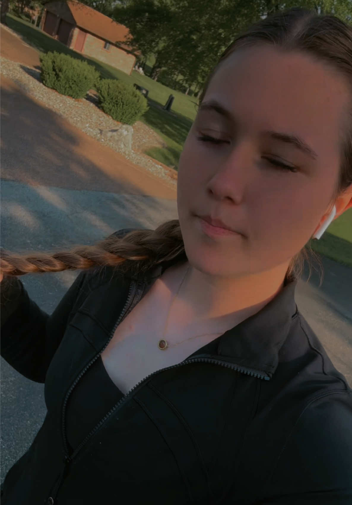 @💗🐚🌸☀️🛍️🪩🥂🧁