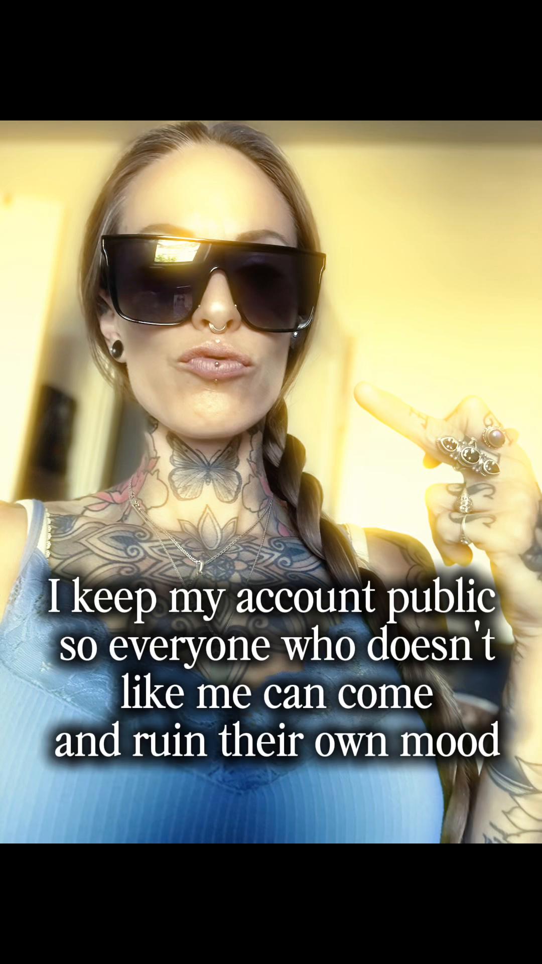 @𝕷𝖆𝖉𝖞𝕽𝖔𝖘𝖊