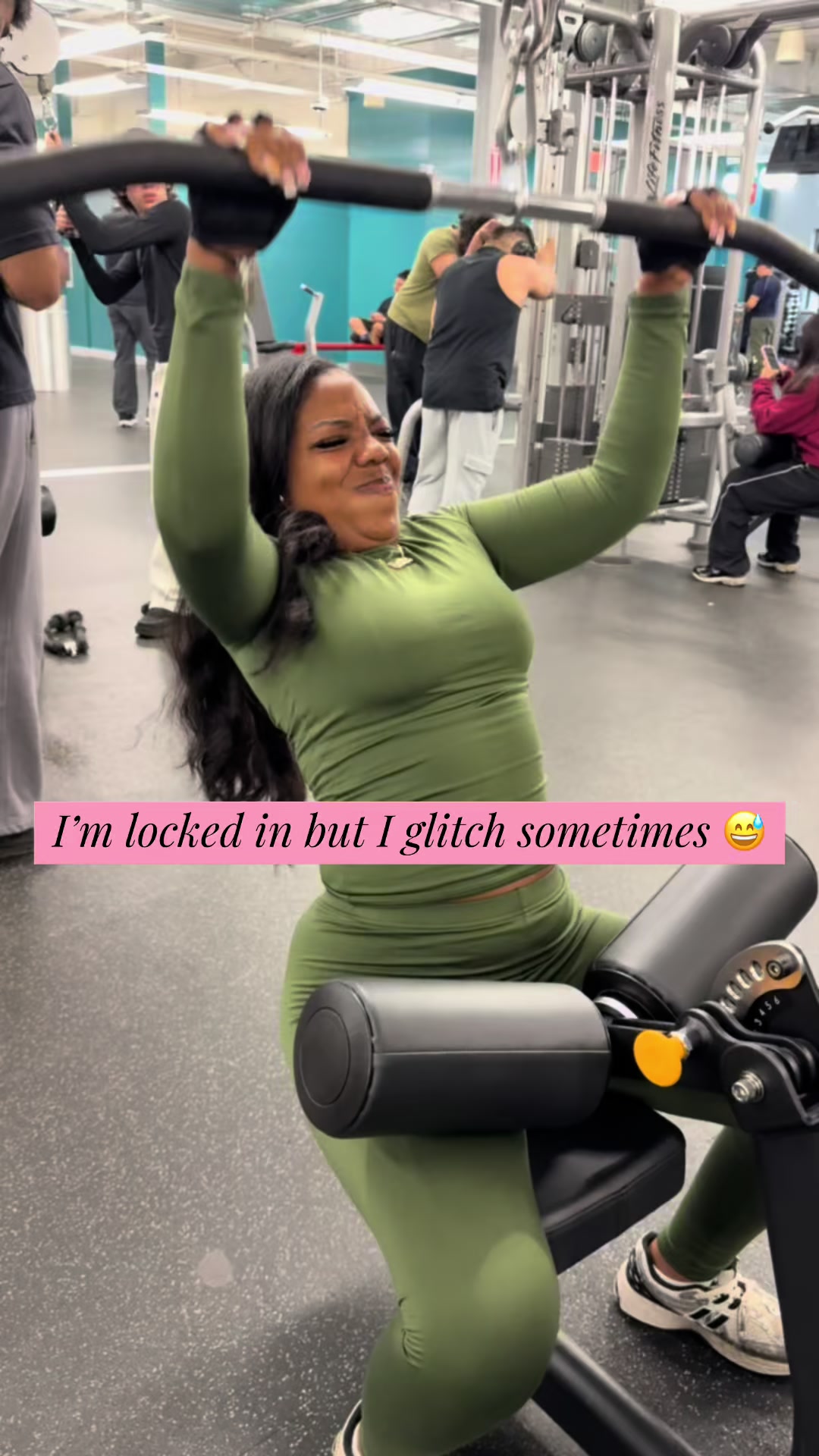 @Dee ✨