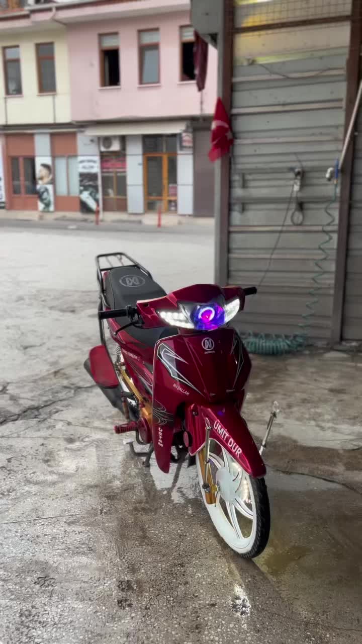 @&Uuml;mit