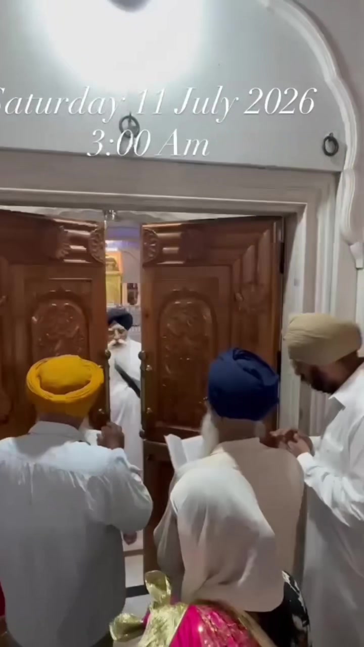 @Sandy Bhattal🇨🇦🇨🇦