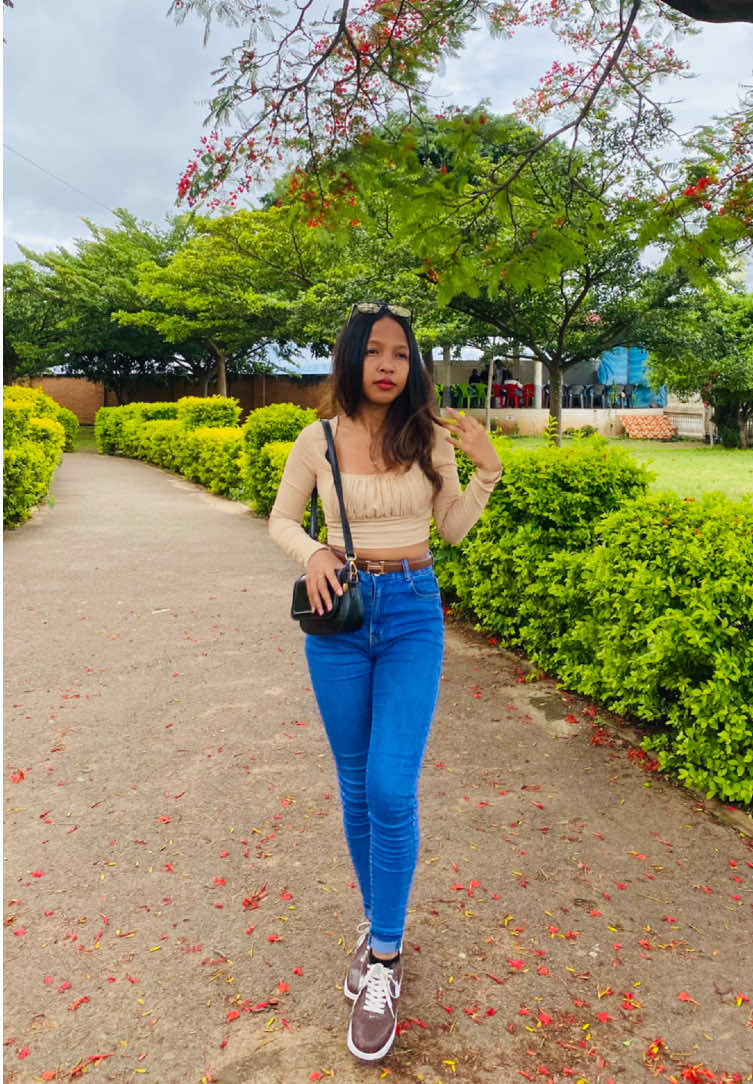 @Sariaka Randriamiadana