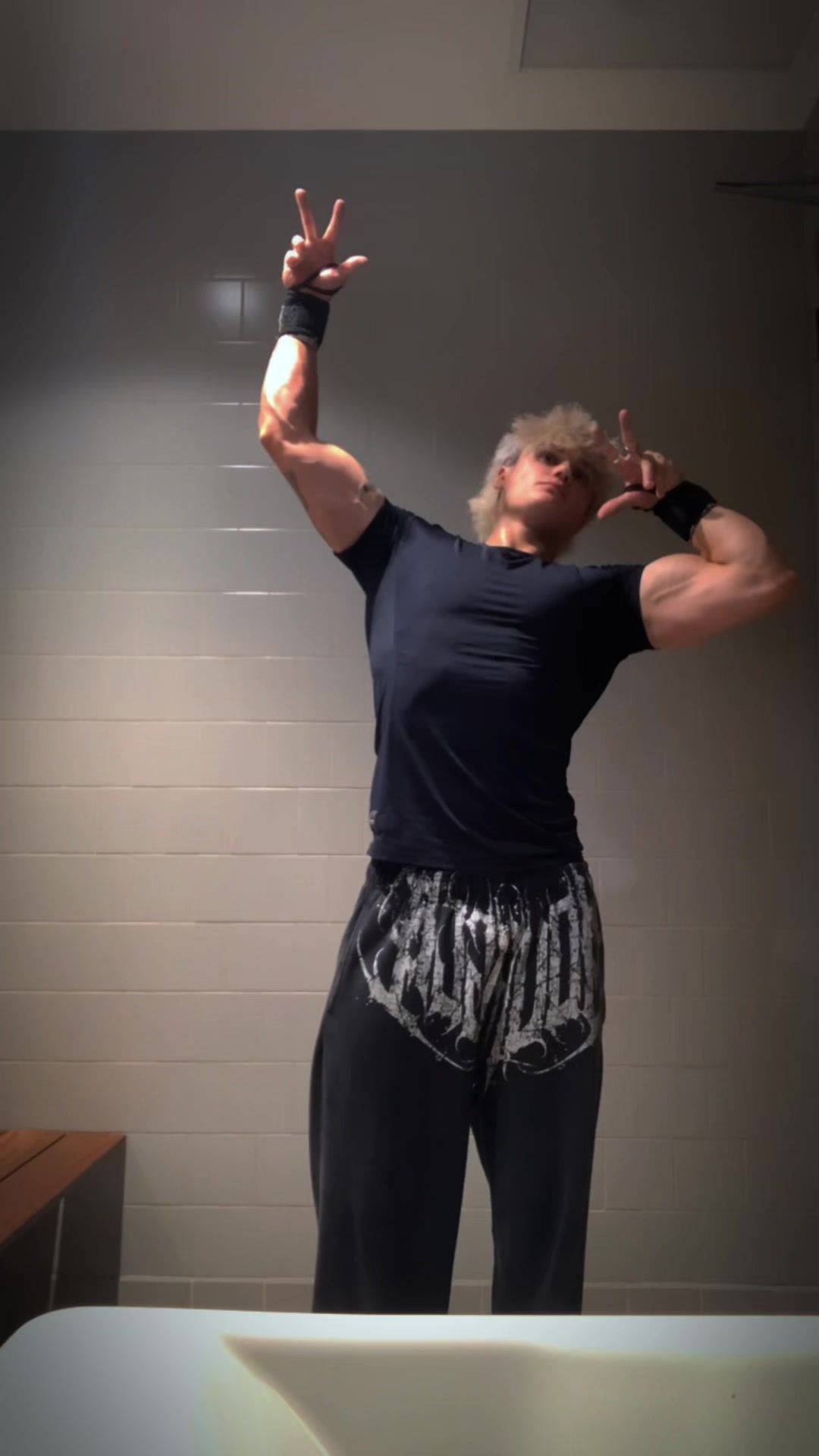 @Lateknightlifts