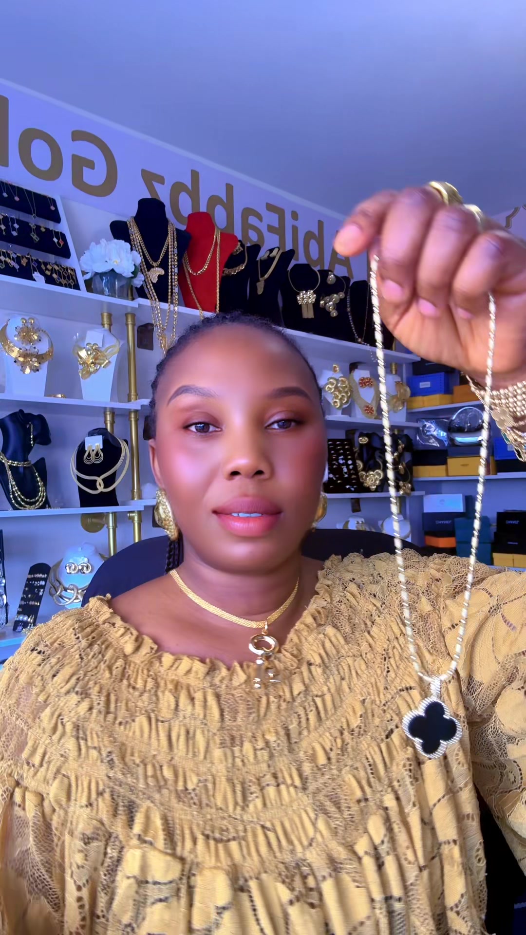 @AbiFabbz jewelry 🇨🇦🇺🇸🇬🇧