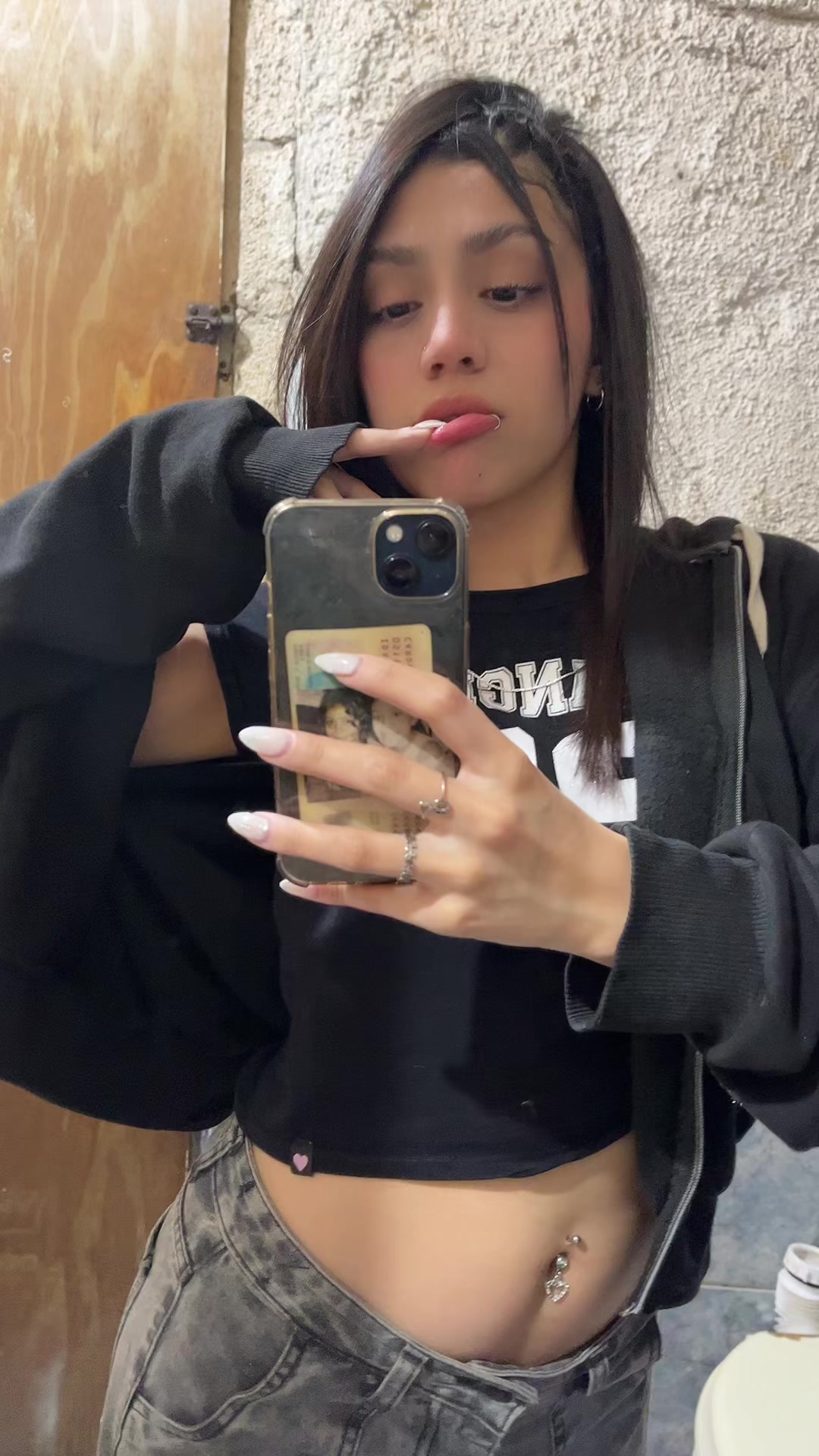 @𝒜𝓃𝓉𝑜𝓃𝑒𝓁𝓁𝒶