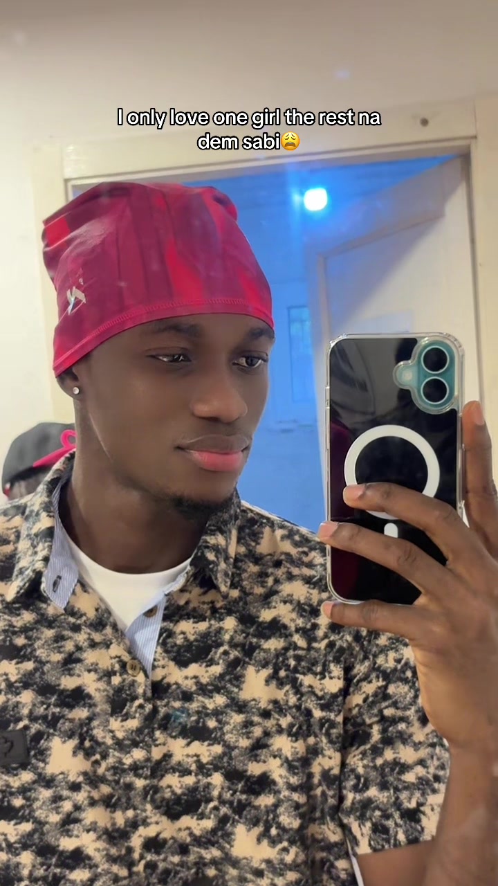 @KING OF COMPOSURE🤴