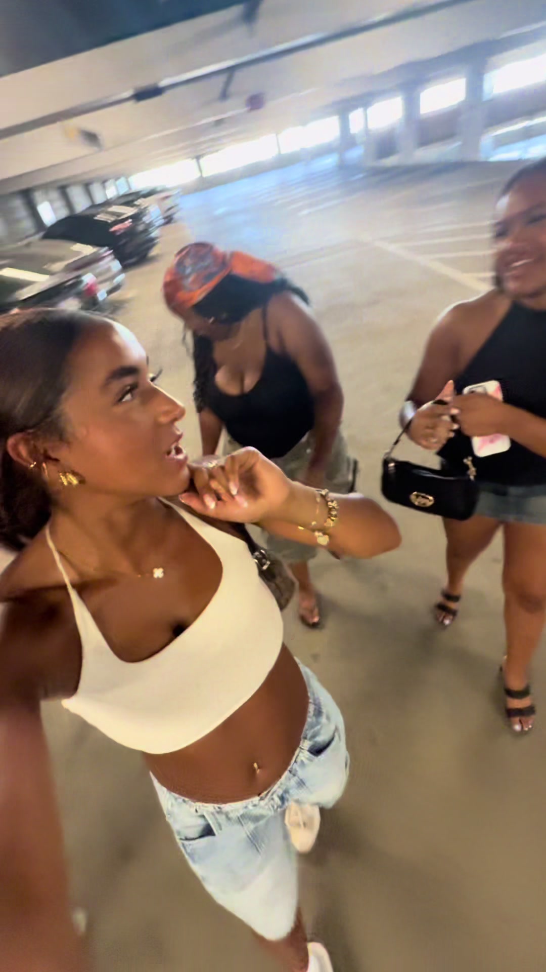 @giannaabullock