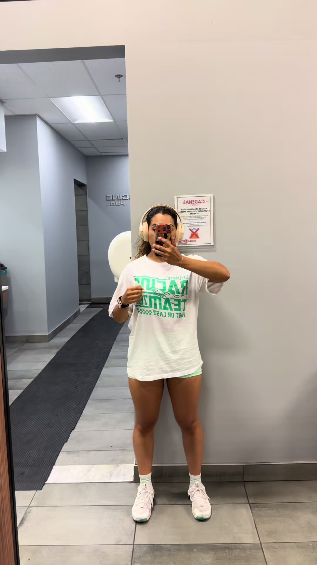 @Sara🫰🏼