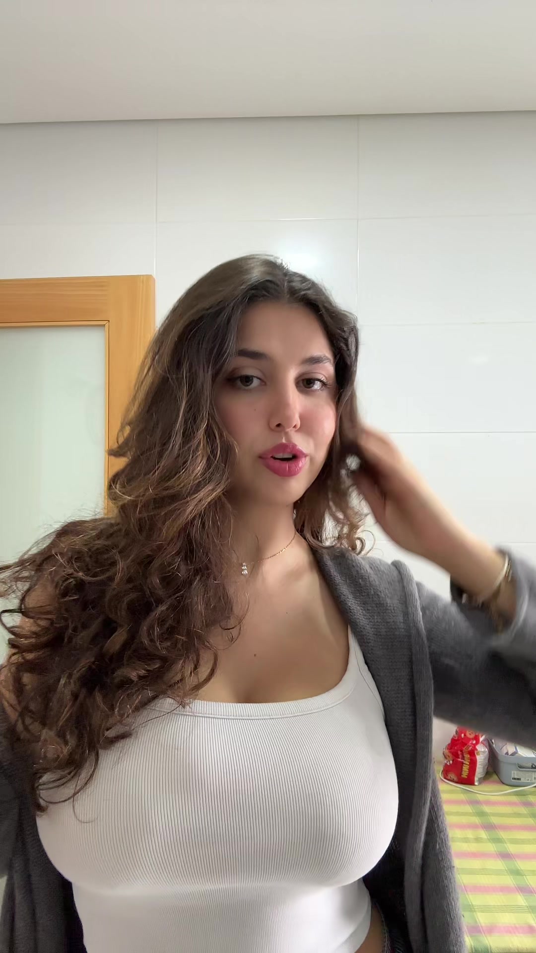 @laura