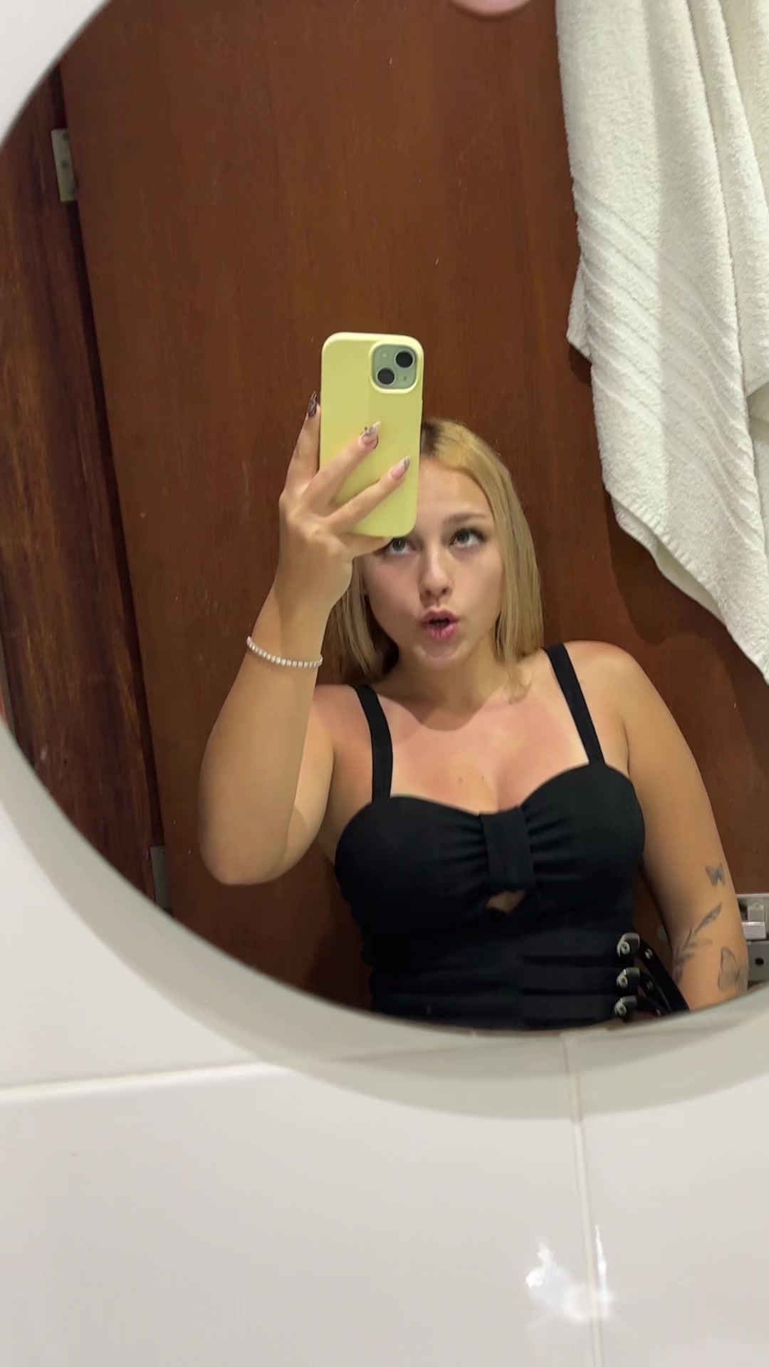 @Eimi Luciana