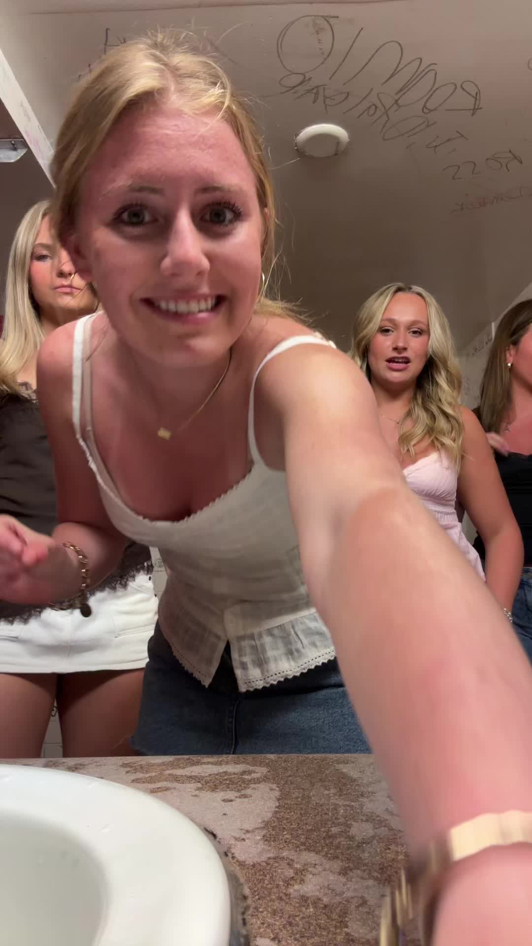 @megatron_69420