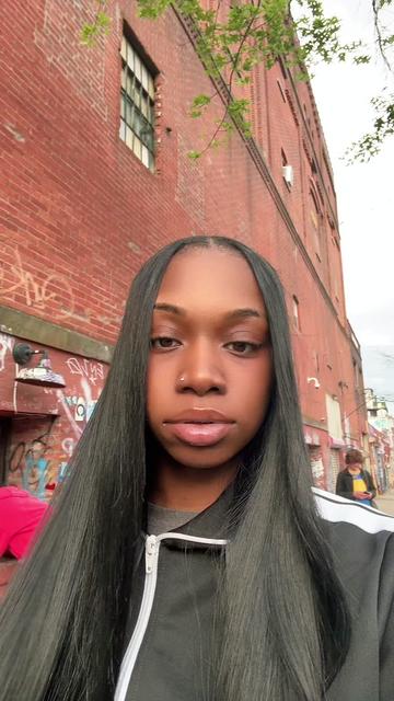 @Gravon_