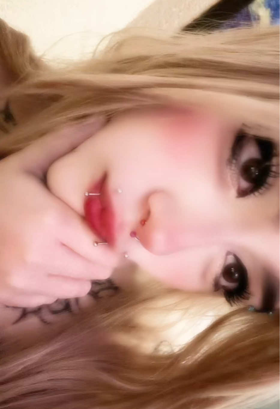 @pinkmoon